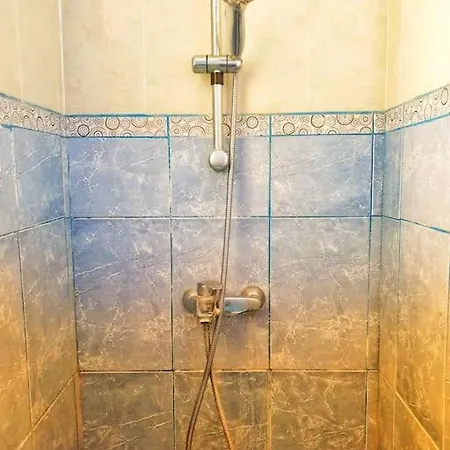 Lägenhet The Perfect Place To Relax Bedroom With Hot Tub, Beautiful Tropical Garden Area. Bbq And Big Open Spaces Through The House.it Is Located In A Quiet Place, But Still 5 Min Away From The Touristic Puerto Rico And Walking Distance From The