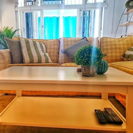 The Perfect Place To Relax Bedroom With Hot Tub, Beautiful Tropical Garden Area. Bbq And Big Open Spaces Through The House.it Is Located In A Quiet Place, But Still 5 Min Away From The Touristic Puerto Rico And Walking Distance From The * Mogán